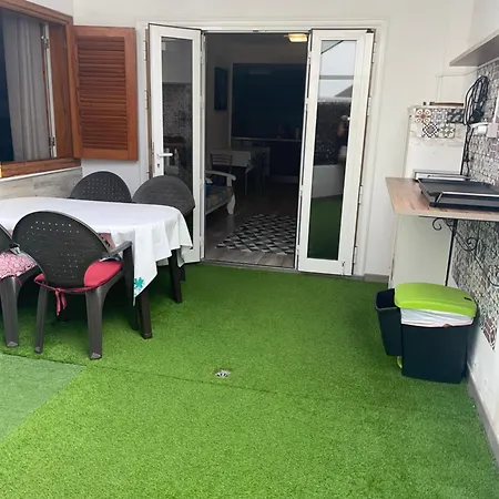 Sofia Cristianos Apartment *