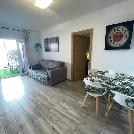 Sofia Cristianos Apartment *